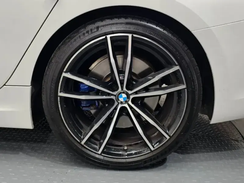 2022 BMW 3 серии с пробегом 38 821 км
