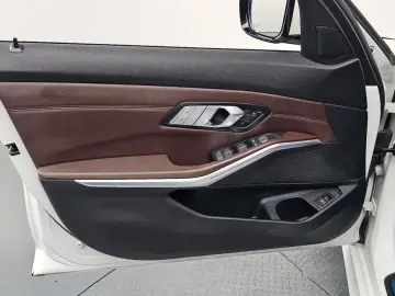 2022 BMW 3 серии с пробегом 38 821 км