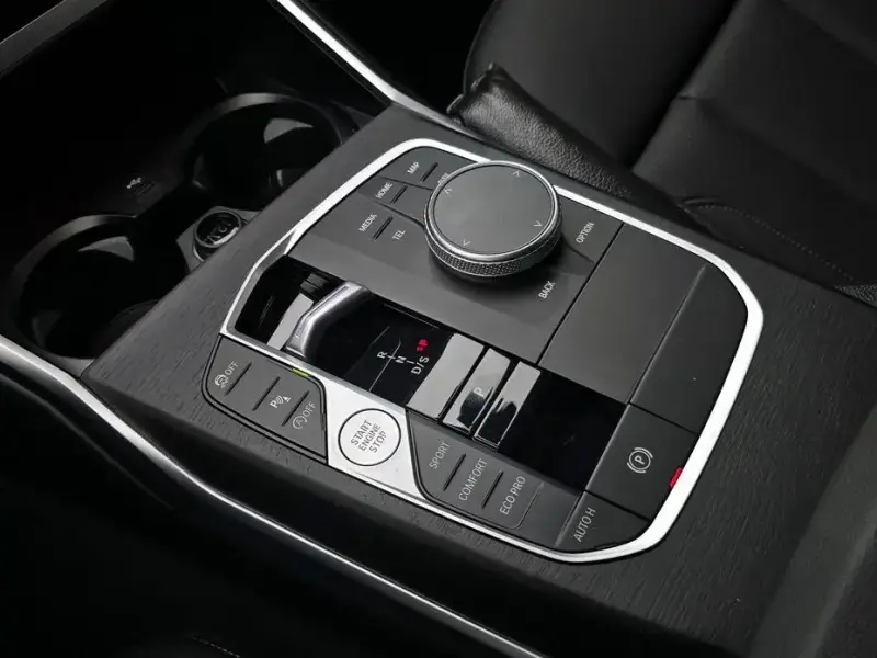 2023 BMW 3 серии с пробегом 16 958 км