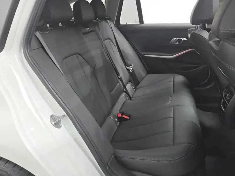2023 BMW 3 серии с пробегом 16 958 км