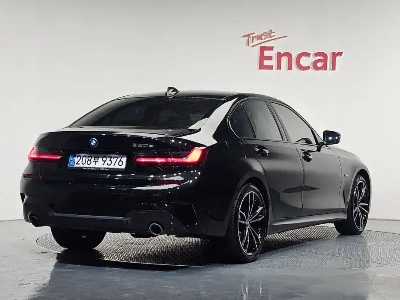 2022 BMW 3 серии с пробегом 46 156 км