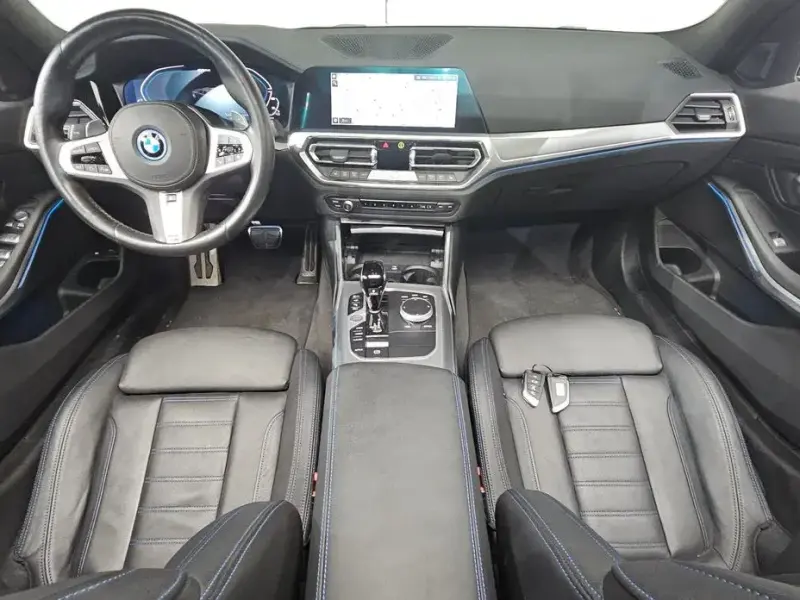 2022 BMW 3 серии с пробегом 46 156 км