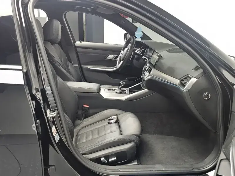 2022 BMW 3 серии с пробегом 46 156 км