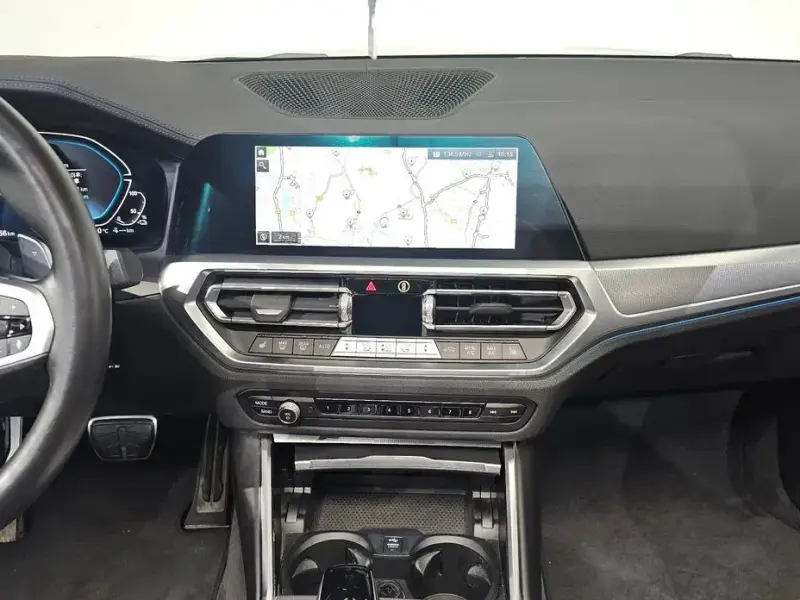 2022 BMW 3 серии с пробегом 46 156 км
