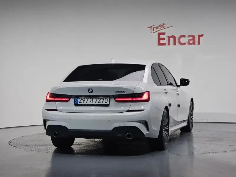 2021 BMW 3 серии с пробегом 15 844 км
