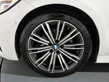 2021 BMW 3 серии с пробегом 15 844 км