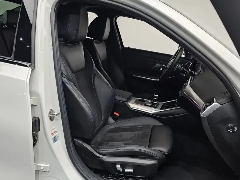 2021 BMW 3 серии с пробегом 15 844 км