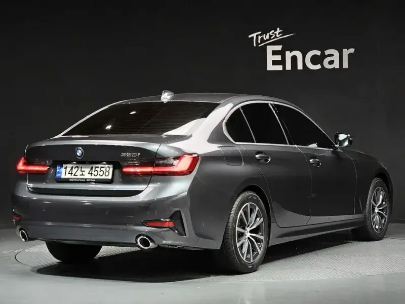2021 BMW 3 серии с пробегом 38 498 км