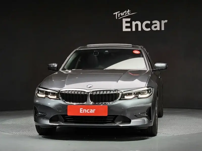 2021 BMW 3 серии с пробегом 38 498 км