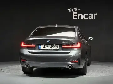 2021 BMW 3 серии с пробегом 38 498 км
