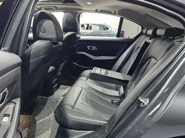 2021 BMW 3 серии с пробегом 38 498 км