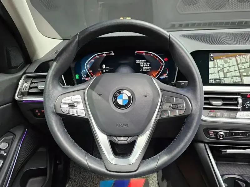 2021 BMW 3 серии с пробегом 38 498 км