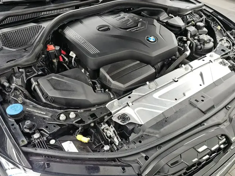 2023 BMW 3 серии с пробегом 48 670 км