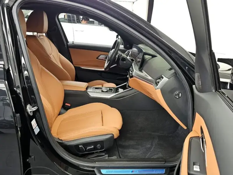 2023 BMW 3 серии с пробегом 48 670 км