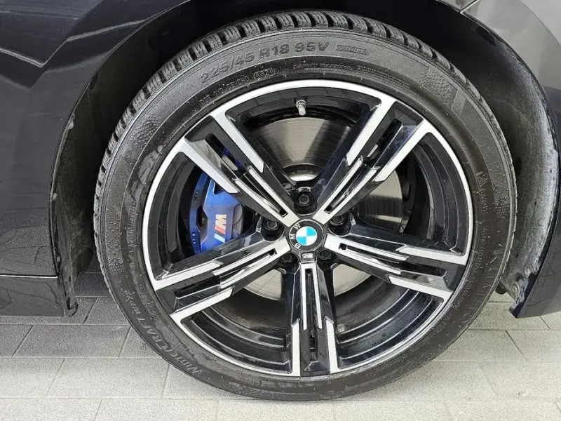 2023 BMW 3 серии с пробегом 48 670 км