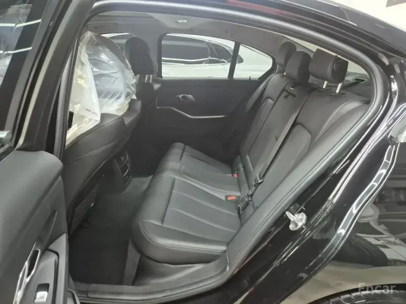 2021 BMW 3 серии с пробегом 14 708 км