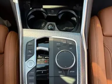 2022 BMW 3 серии с пробегом 33 104 км