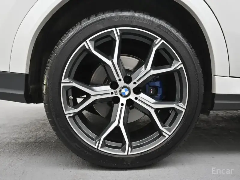 2023 BMW X6 с пробегом 45 131 км