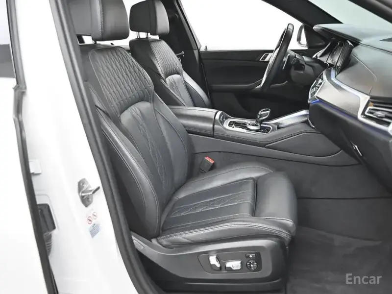 2023 BMW X6 с пробегом 45 131 км