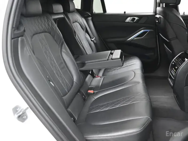 2023 BMW X6 с пробегом 45 131 км