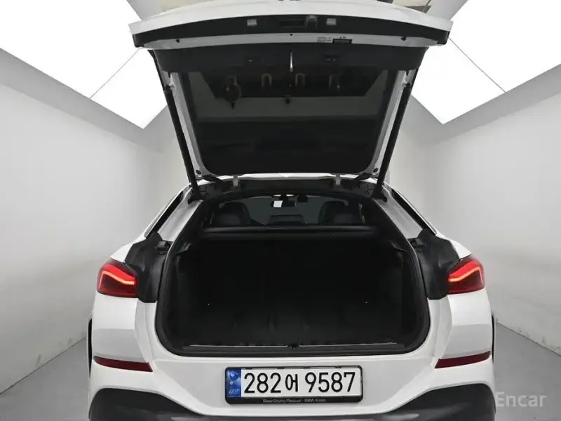 2023 BMW X6 с пробегом 45 131 км