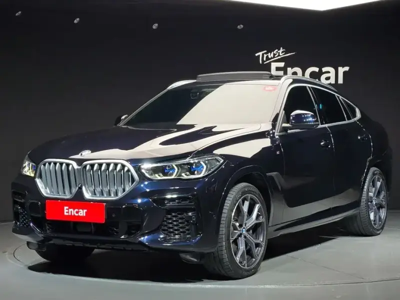 2022 BMW X6 с пробегом 46 696 км