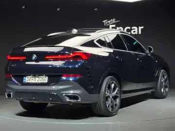 2022 BMW X6 с пробегом 46 696 км