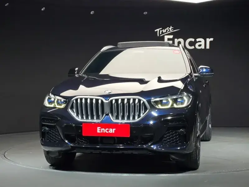 2022 BMW X6 с пробегом 46 696 км