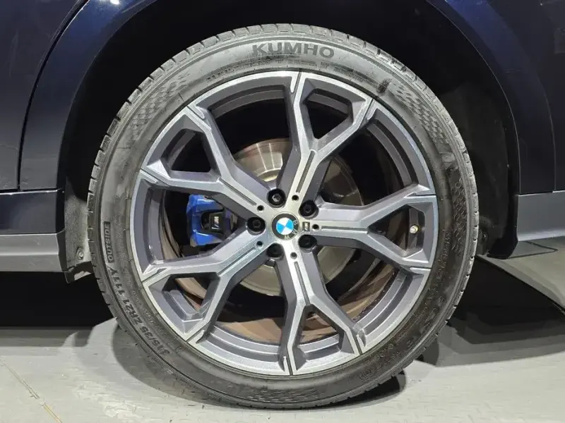 2022 BMW X6 с пробегом 46 696 км