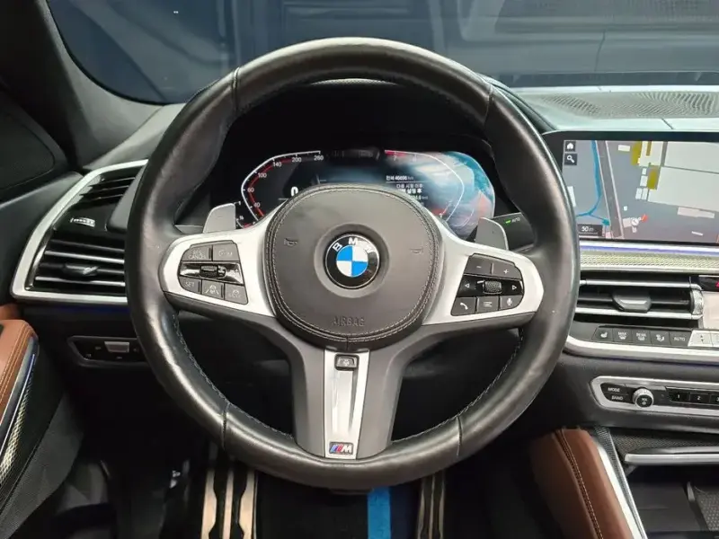 2022 BMW X6 с пробегом 46 696 км