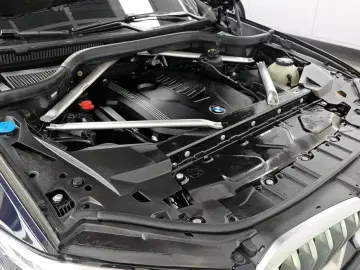 2021 BMW X6 с пробегом 15 468 км