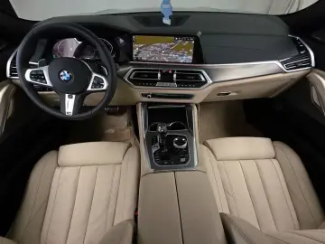 2021 BMW X6 с пробегом 15 468 км