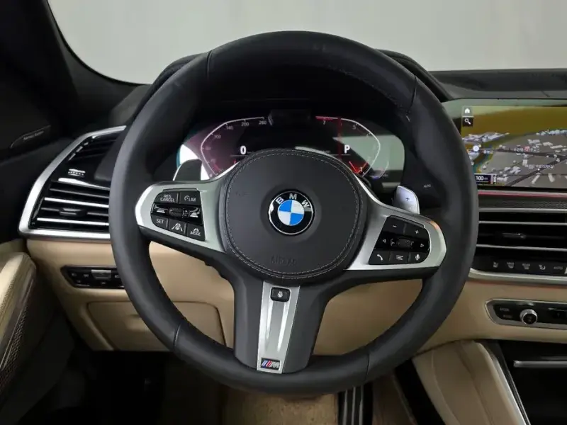 2021 BMW X6 с пробегом 15 468 км