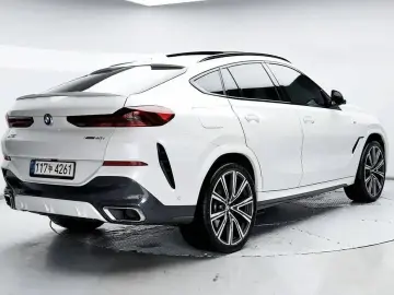 2022 BMW X6 с пробегом 75 055 км