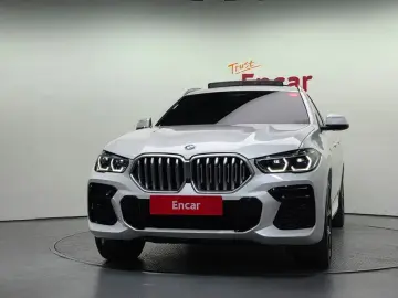 2022 BMW X6 с пробегом 24 443 км