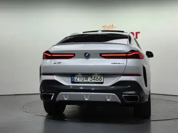 2022 BMW X6 с пробегом 24 443 км