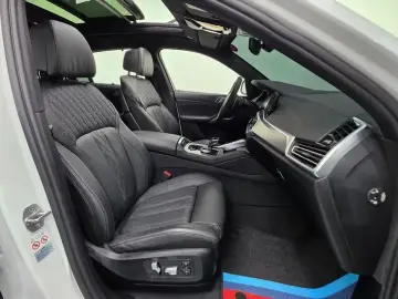 2022 BMW X6 с пробегом 24 443 км