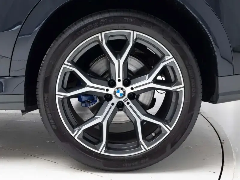 2023 BMW X6 с пробегом 32 585 км