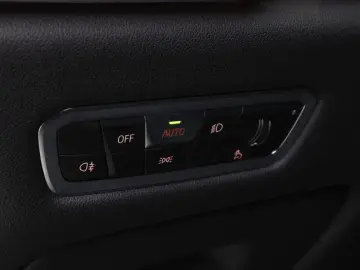 2023 BMW X6 с пробегом 32 585 км