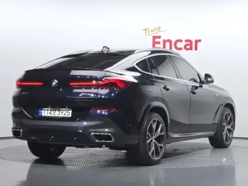 2022 BMW X6 с пробегом 62 353 км