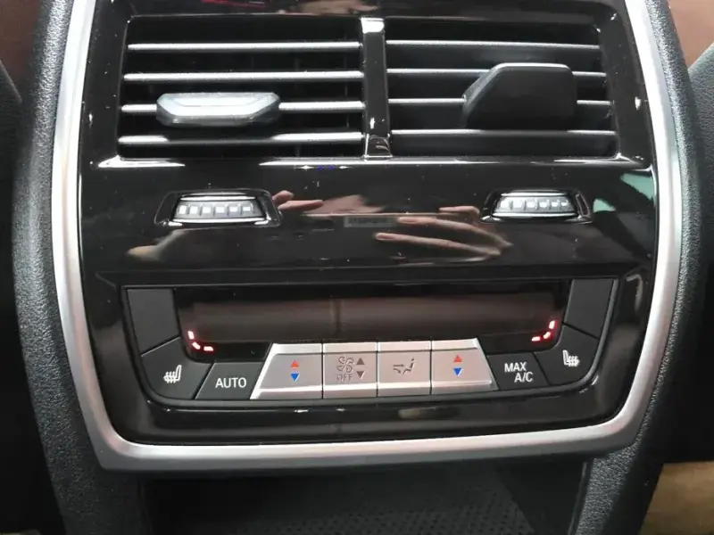 2022 BMW X6 с пробегом 62 353 км