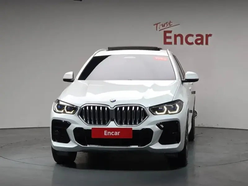 2022 BMW X6 с пробегом 93 708 км