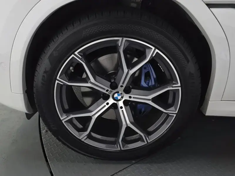 2022 BMW X6 с пробегом 93 708 км