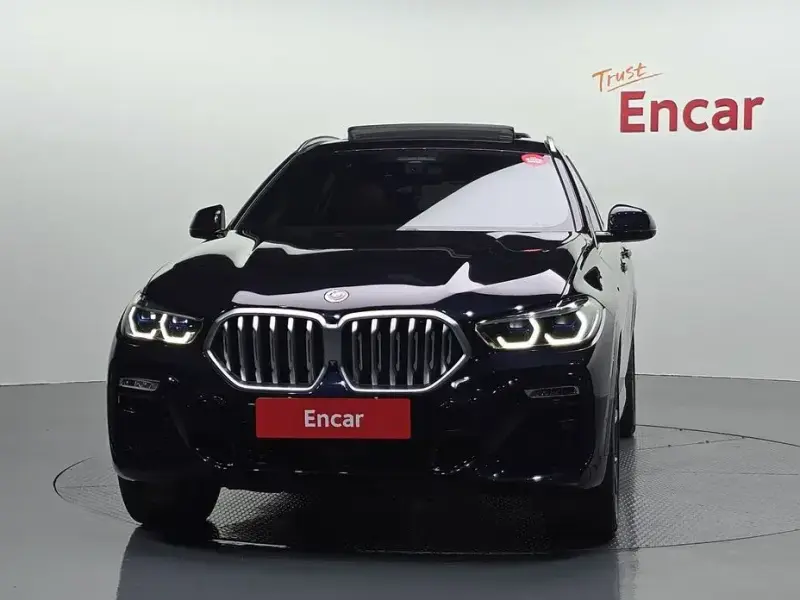 2021 BMW X6 с пробегом 93 944 км