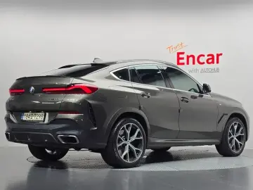 2021 BMW X6 с пробегом 70 565 км
