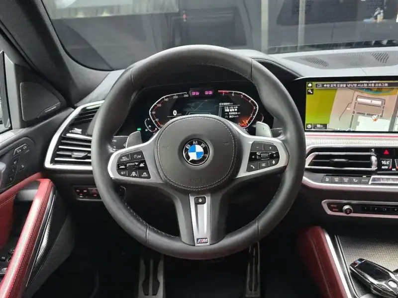 2021 BMW X6 с пробегом 93 944 км