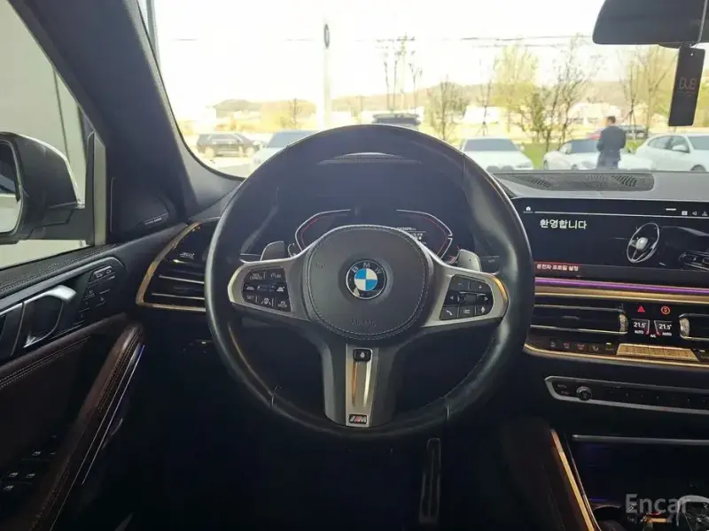 2023 BMW X6 с пробегом 93 000 км