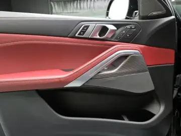2021 BMW X6 с пробегом 93 944 км