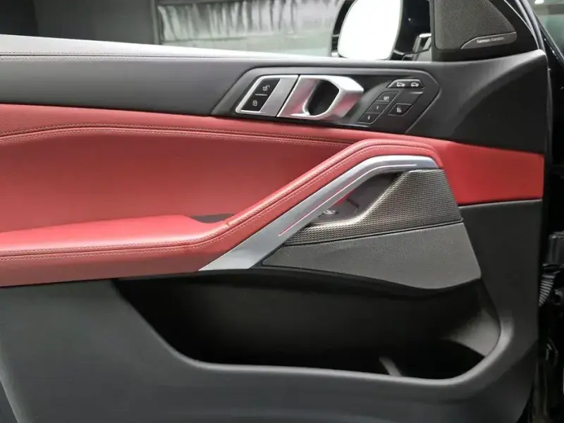 2021 BMW X6 с пробегом 93 944 км