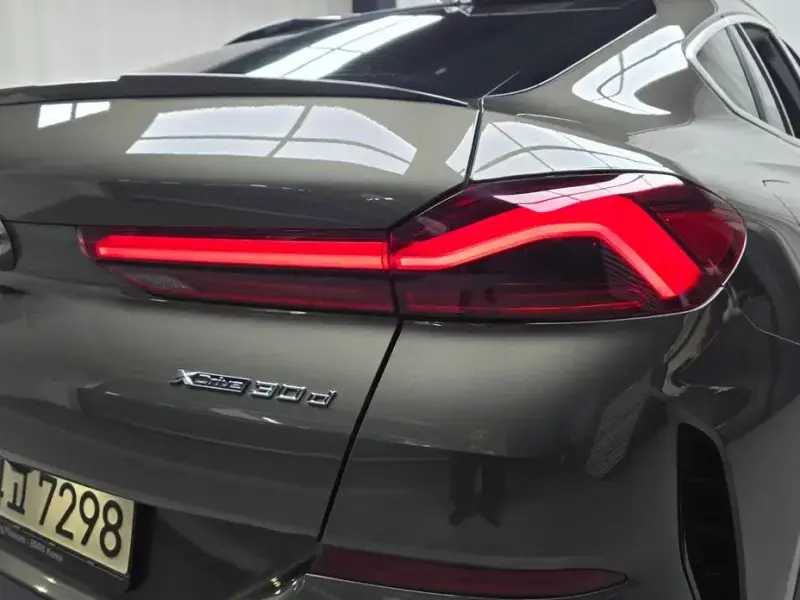2021 BMW X6 с пробегом 70 565 км